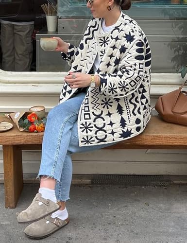 Wyeysyt Women's Quilted Puffer Jacket Lightweight Floral Print Padded Cardigan Button Down Puffy Coat Outwear2