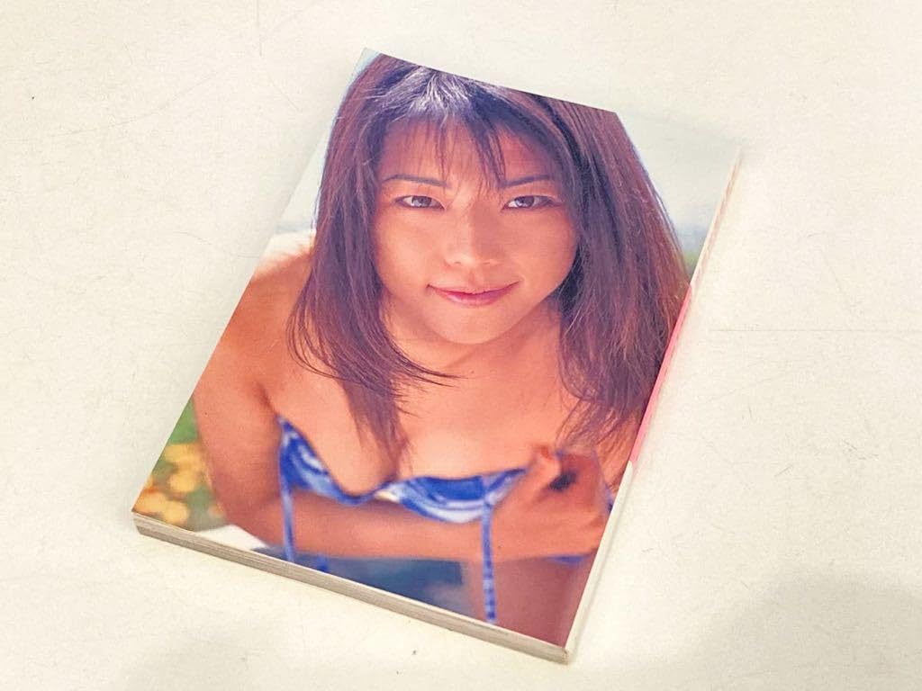 Amazon.co.jp: 初版 文庫本 吉岡美穂写真集 Cheers for Miho! 高橋生建 日里孝夫 石原徹 風間ひとみ 妹尾善史 双葉文庫  2002年6月15日出版 : 文房具・オフィス用品