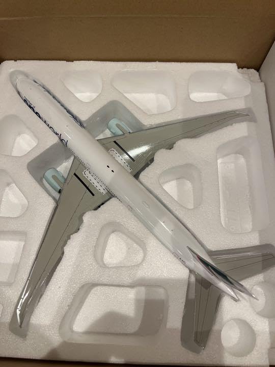 キャセイ・パシフィック　B777-300 1/200 1/400 777-300 キャセイパシフィック航空「The Spirit