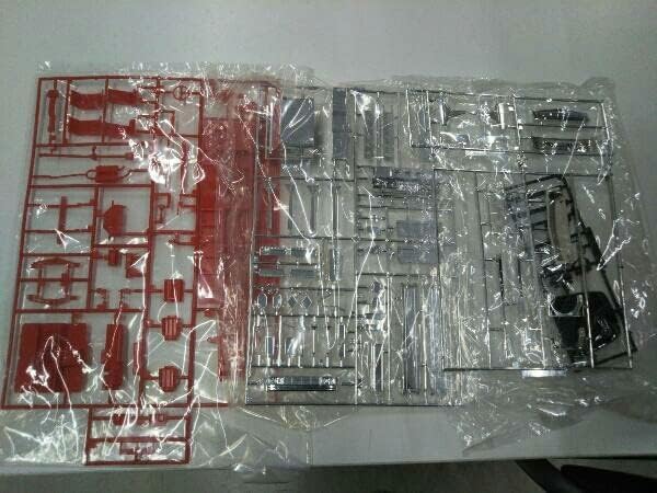 1960年代後期の国産名車シリーズのモナカ プラモデル4車種がローレル