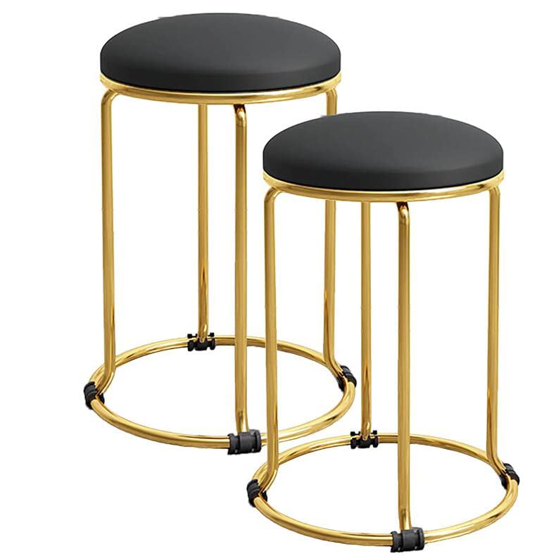 Tabouret de salle à manger doré au design créatif et finitions soignées