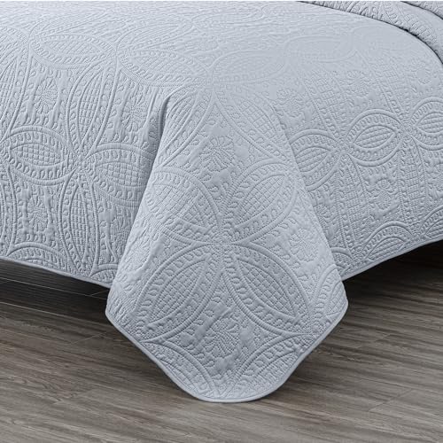 Image of Chezmoi Collection Austin King Bedspread Set 3-Piece Pinsonic Quilted Oversized Bedspread Coverlet Set, King, Silver
