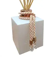 Difusor E Aromatizador Em Vidro 250Ml Com Pingente E Varetas Decoradas Para Lavabo, Banheiro Ou Escritório – Branco Com Prata, Dourado Ou Rose Gold - Luiggi Presentes® (Branco e Rosê Gold)