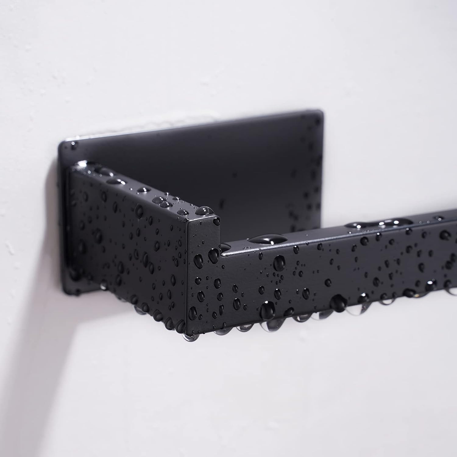 Aikzik Soporte para papel higiénico, portarrollos de papel higiénico sin taladrar, soporte para papel higiénico negro y 2 ganchos adhesivos, soporte para rollos de papel higiénico de acero inoxidable