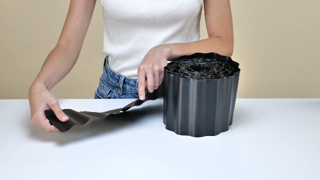 Meister 9957130 - Bordo Flessibile per aiuole e aiuole, 9 m di Lunghezza e 15 cm di Altezza, in plastica Resistente agli Urti, Facile da Montare, affidabile barriera per Radici, aiuole