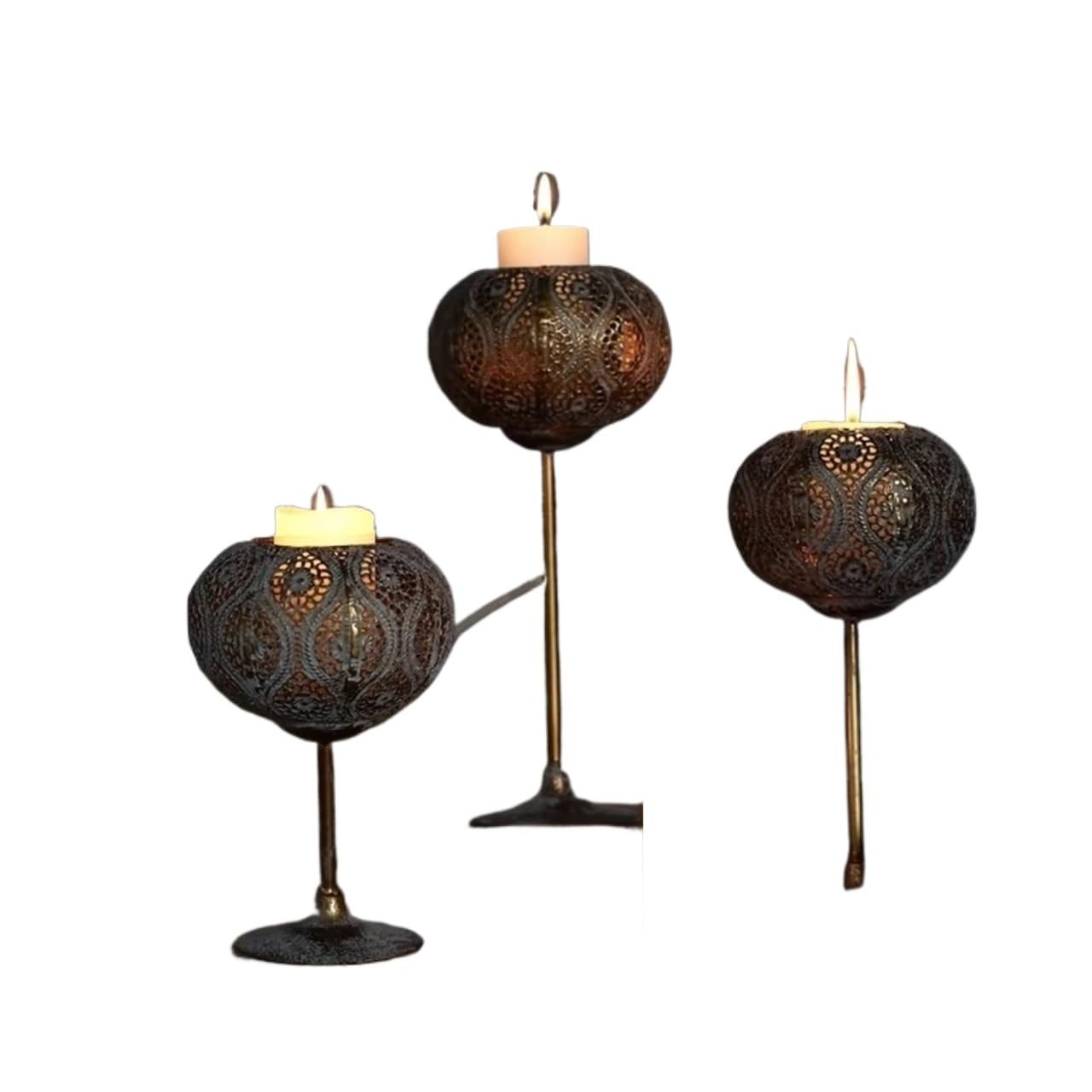 Metal Candle Holder Vintage Metal Iron Candlestick Carved Texture Candle Holder Home Decoration Crafts(3 PCS)