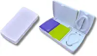 Kit Porta Comprimidos Retangular com Cortador Integrado – Estojo de Viagem Prático e Compacto