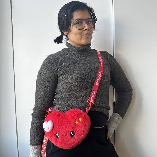 Squishable / Heart Fuzzy Crossbody Bag3