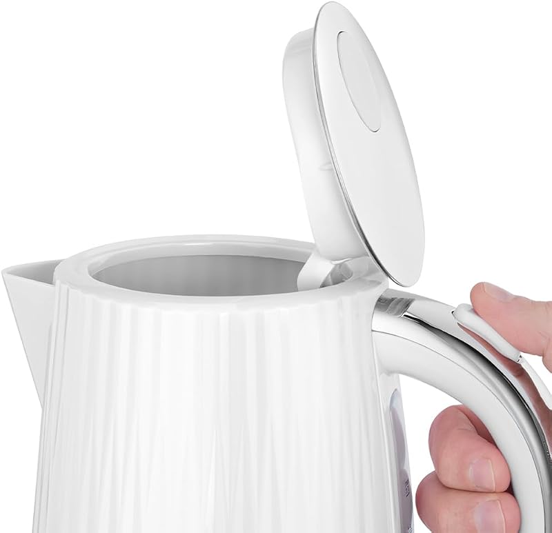 Russell Hobbs Eden fehér vízforraló 1,7L rozsdamentes acél szűrővel
