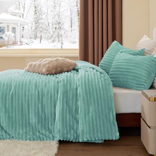 Image of BEDELITE Fleece Queen Comforter Set -Super Soft & Warm Fluffy Haze Blue Bedding, Luxury Fuzzy Heavy Bed Set for All Season with 2 Pillow Cases