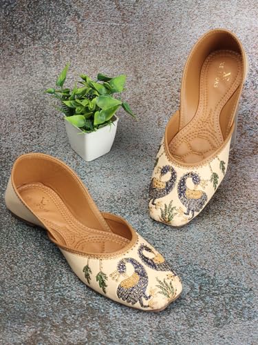 Image of XE Looks Women's Ethnic Punjabi Juttis | Traditional Slip-On Flats with Peacock Embroidery | Cushioned Footbed for Comfort | Comfortable & Stylish Punjabi Juttis for Girls & Women
