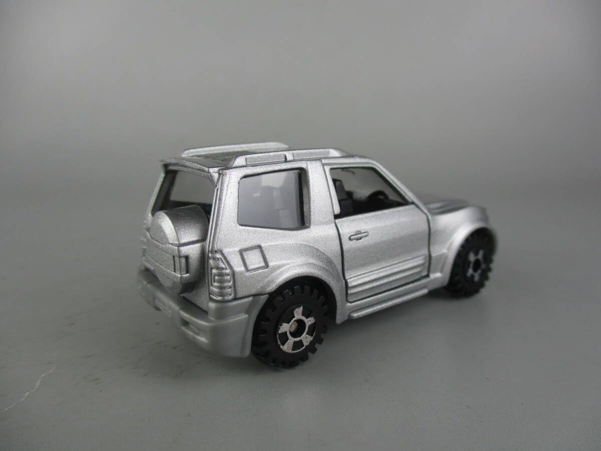 トミカ 三菱 パジェロ 日本製 無塗装