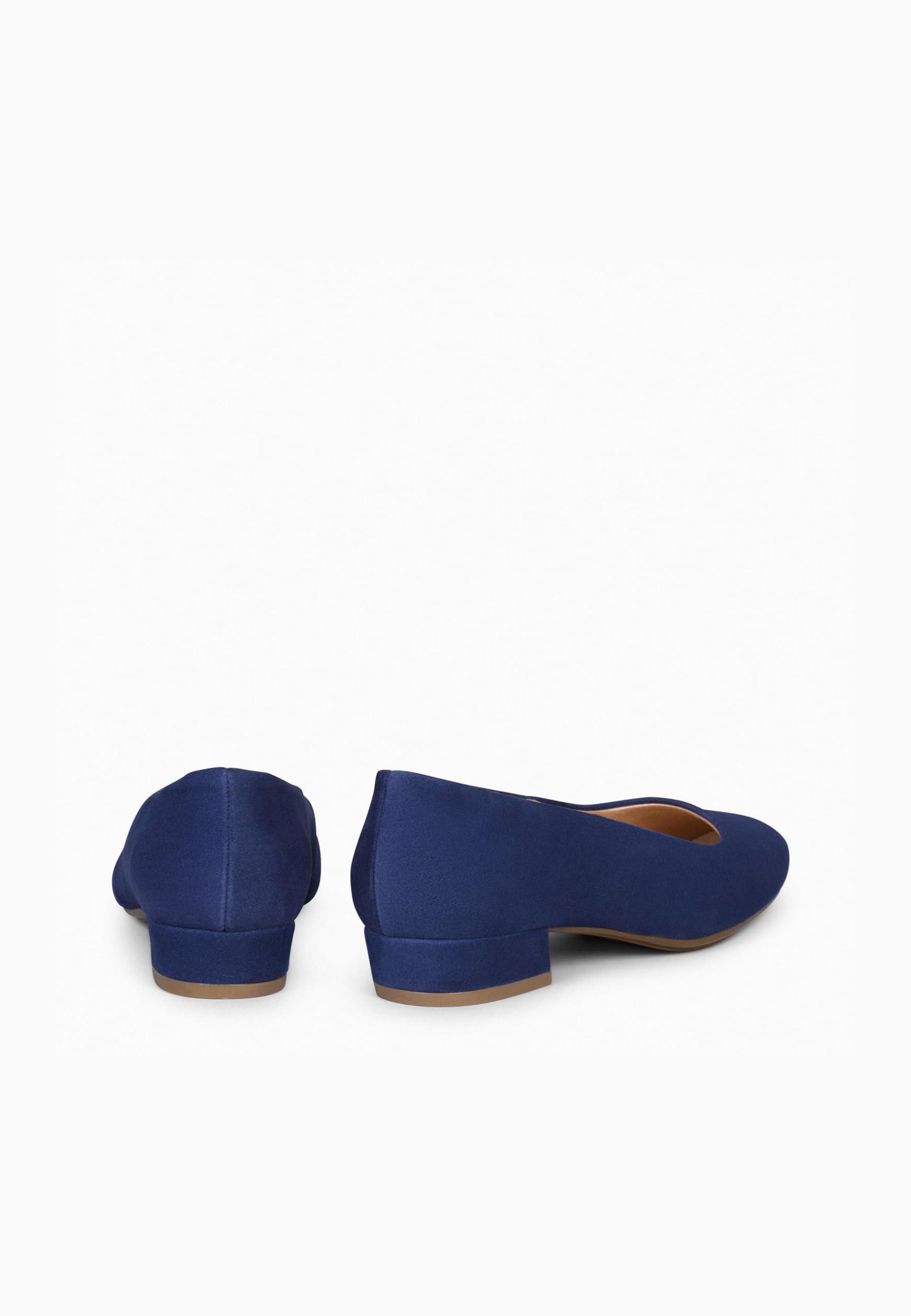 miMaO. Zapatos cómodos de tacón bajo para Mujer en Ante. Plantilla de Gel. Hecho en España