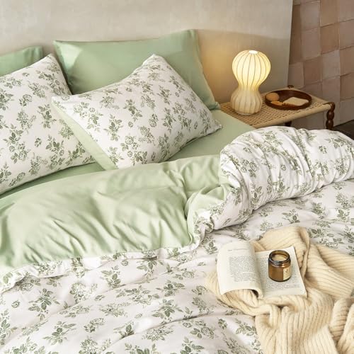 Image of Wake In Cloud - Queen Size Comforter Set, 3-Piece, Floral Shabby Chic Coquette Cottagecore Cute Flower White Sage Green, Soft Lightweight Bedding for Women Girls