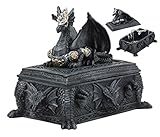 Diese keltische Knoten Alchemy Drache Schmuck Box ist aus hochwertigem Polyresin gefertigt, von Hand bemalt und poliert individuell. Farbton können vom Bild abweichen.