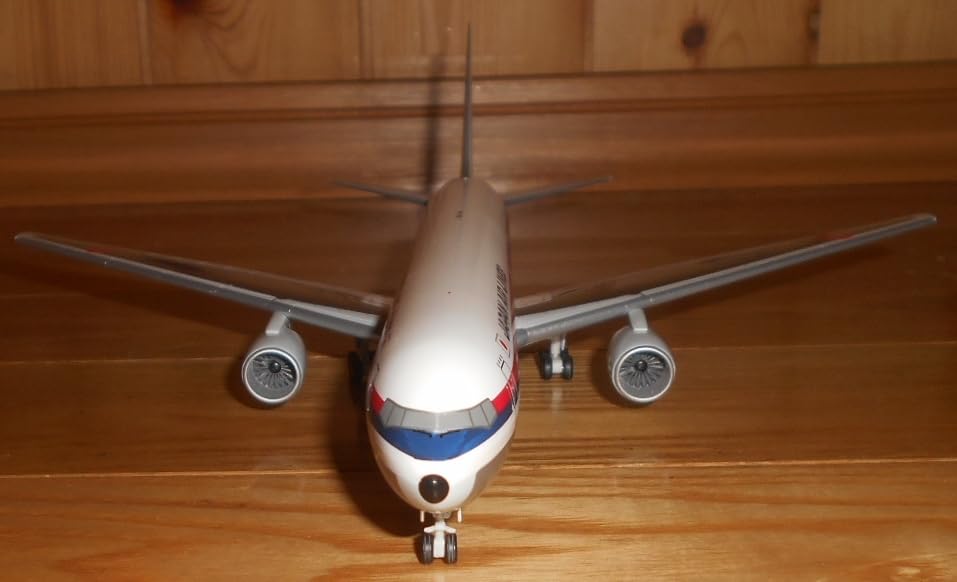 Amazon.co.jp: JALUX 1/200 JAL B767-300 日本航空 JA8236 : ホビー