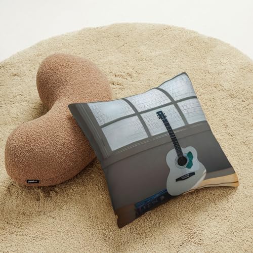 Housse de coussin velours côtelé guitare pour raviver un canapé terne avec art