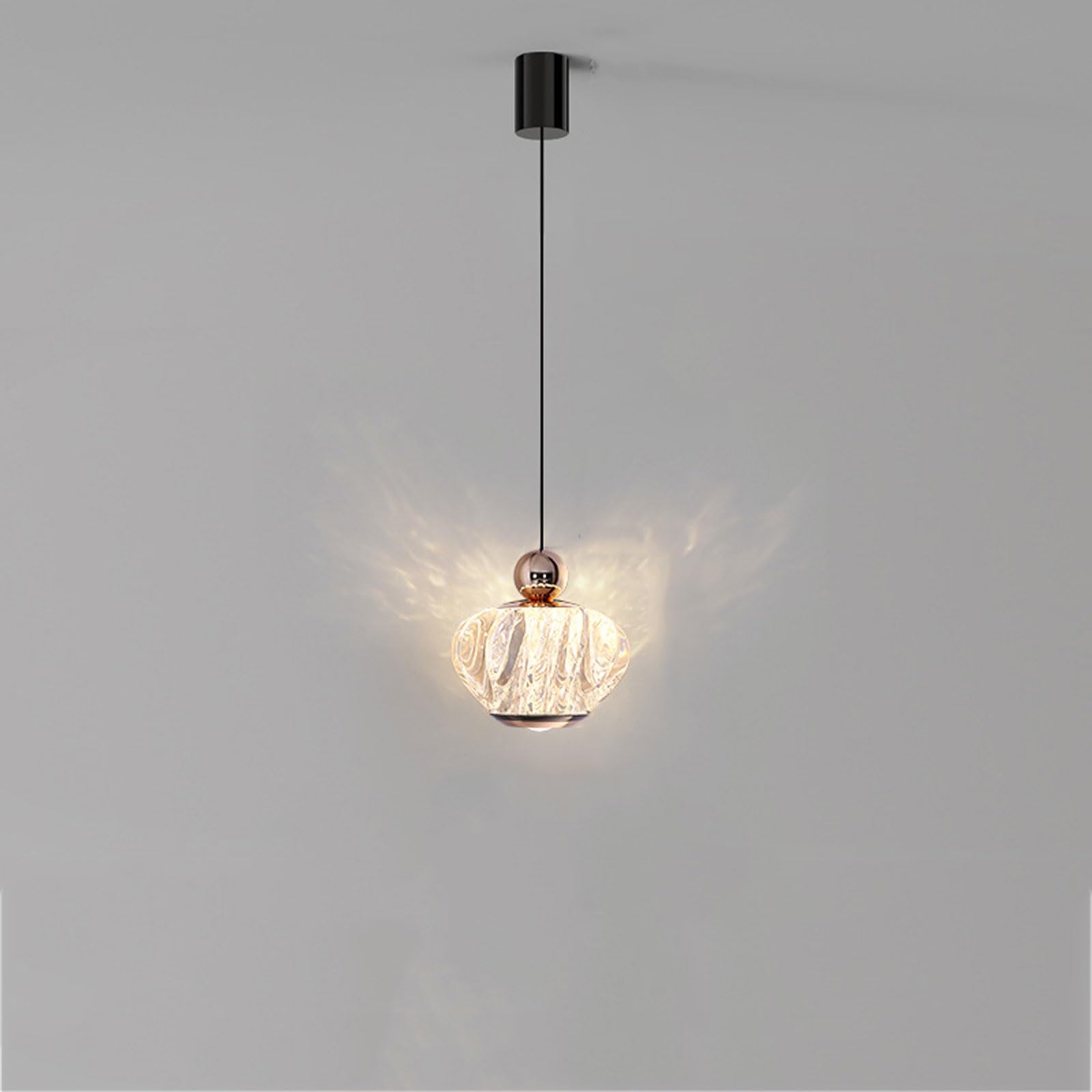 Lámpara colgante de aluminio dorada con iluminación bidireccional para mesita de noche