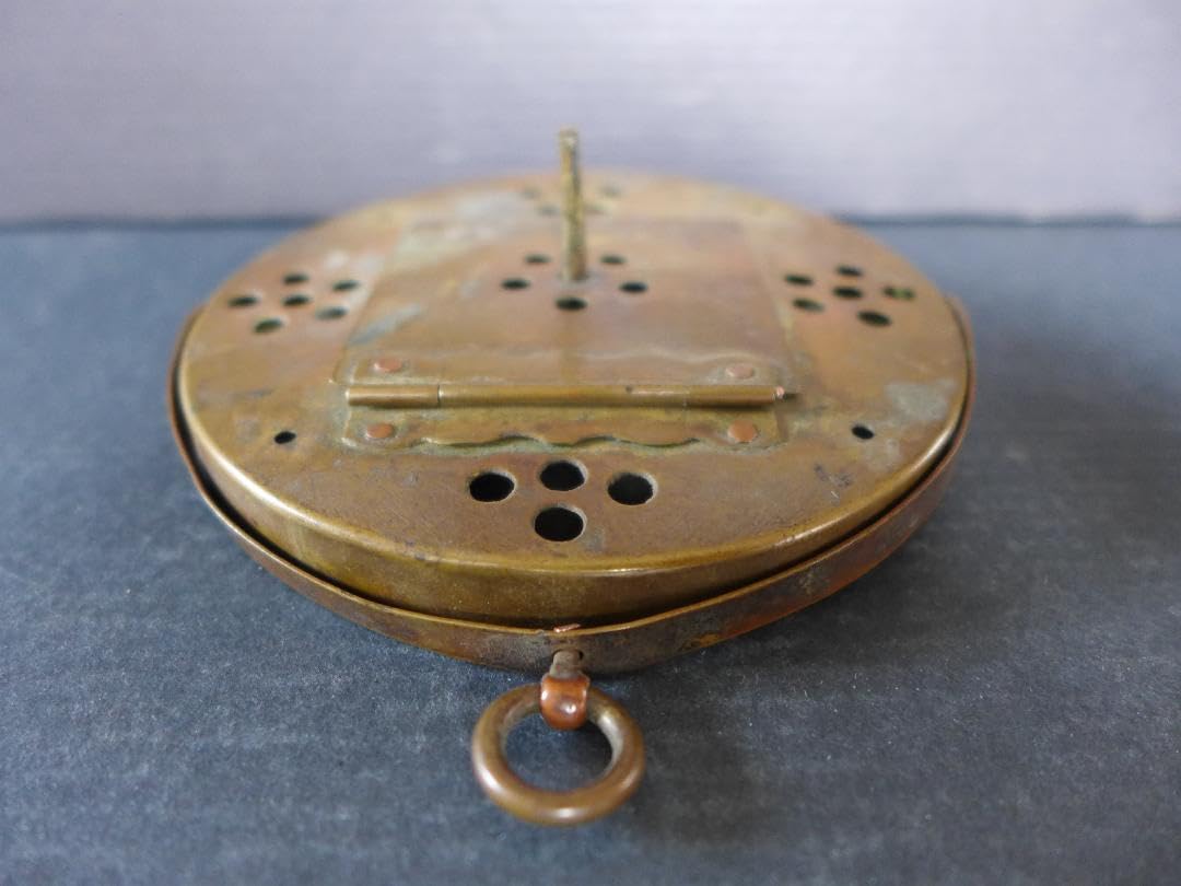 Amazon.co.jp: 時代物 江戸時代頃 真鍮製 道中提灯 透かし彫り