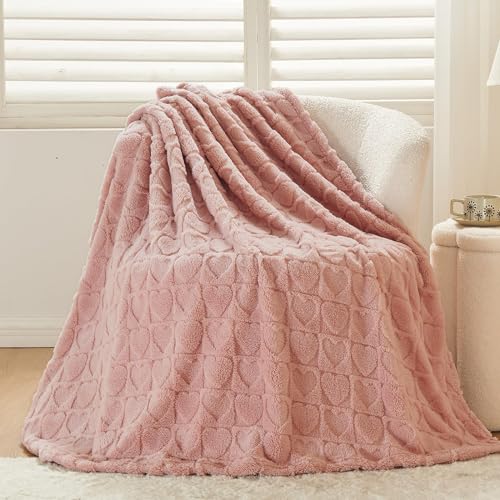 NEWCOSPLAY 3D Heart Checkered Flannel Twin Blanket, Dusty Pink, 60"x80"