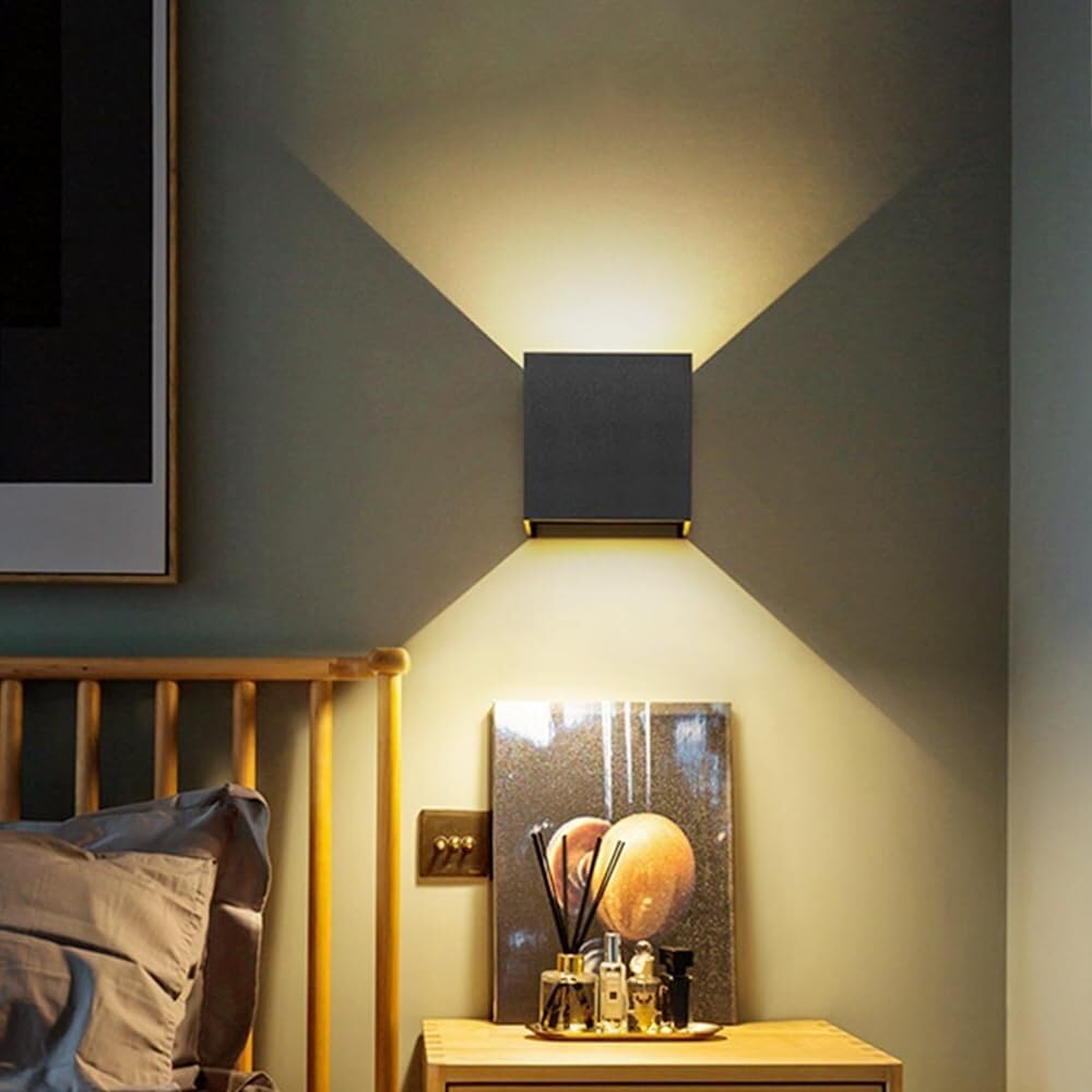 Nowoczesna lampa ścienna mała LED 7W oświetlenie wnoszące i opadające idealne do salonu, sypialni, korytarza lub schodów