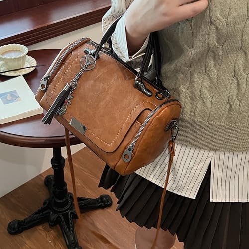 Sac à main élégant finitions soignées en cuir synthétique