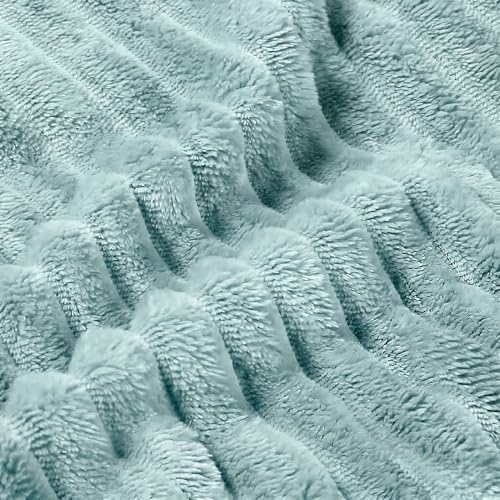 Image of Cotton Bolls Textiles Super-Soft Mid Winter Fleece Double Blanket Cozy Heaven Deluxe Fleece Blanket Ultra-Soft Fluffy & Warm, 90 X 90 Inches (Pencil Green)
