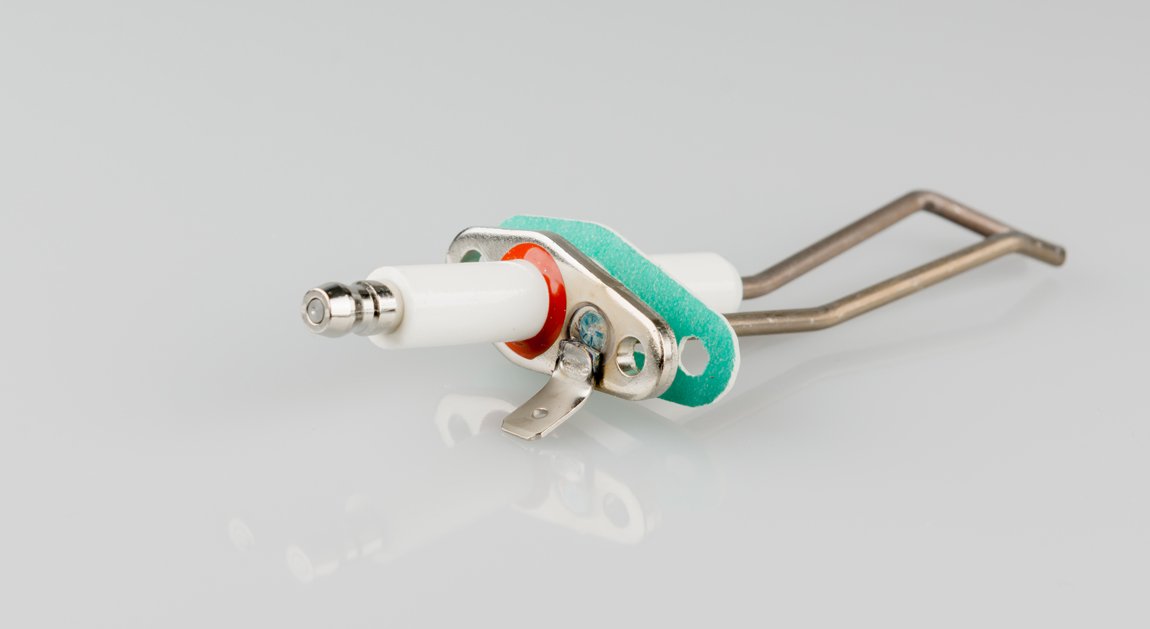 Certikin Genie 35/50c Swimming Pool Boiler Spark u0026 Sense Electrode (M2146)  SPMBG010 : Amazon.co.uk: Garden