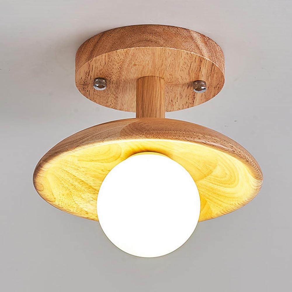 Plafonnier en bois et verre laiteux pour éclairer un couloir sombre ou un escalier bas