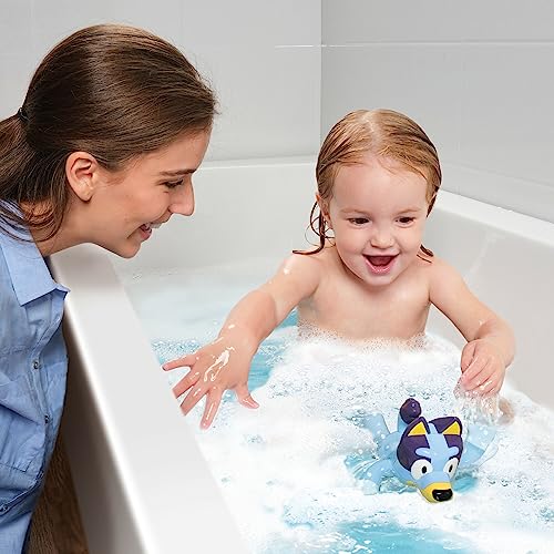 Toomies Bluey Swimming Bath Toy - Bluey Toys Includes Attached Seahorse Baby Toy and Swims on Back or Front - Toddler Bath Toys and Water Toys for Outdoor Play – Ages 18 Months and Up - Image 5