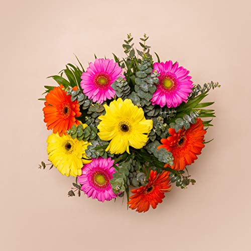Ramos de flores naturales a domicilio variado California - Flores frescas - Envío a domicilio 24h GRATIS - Tarjeta dedicatoria incluida - Caja especial para ramos de flores naturales.