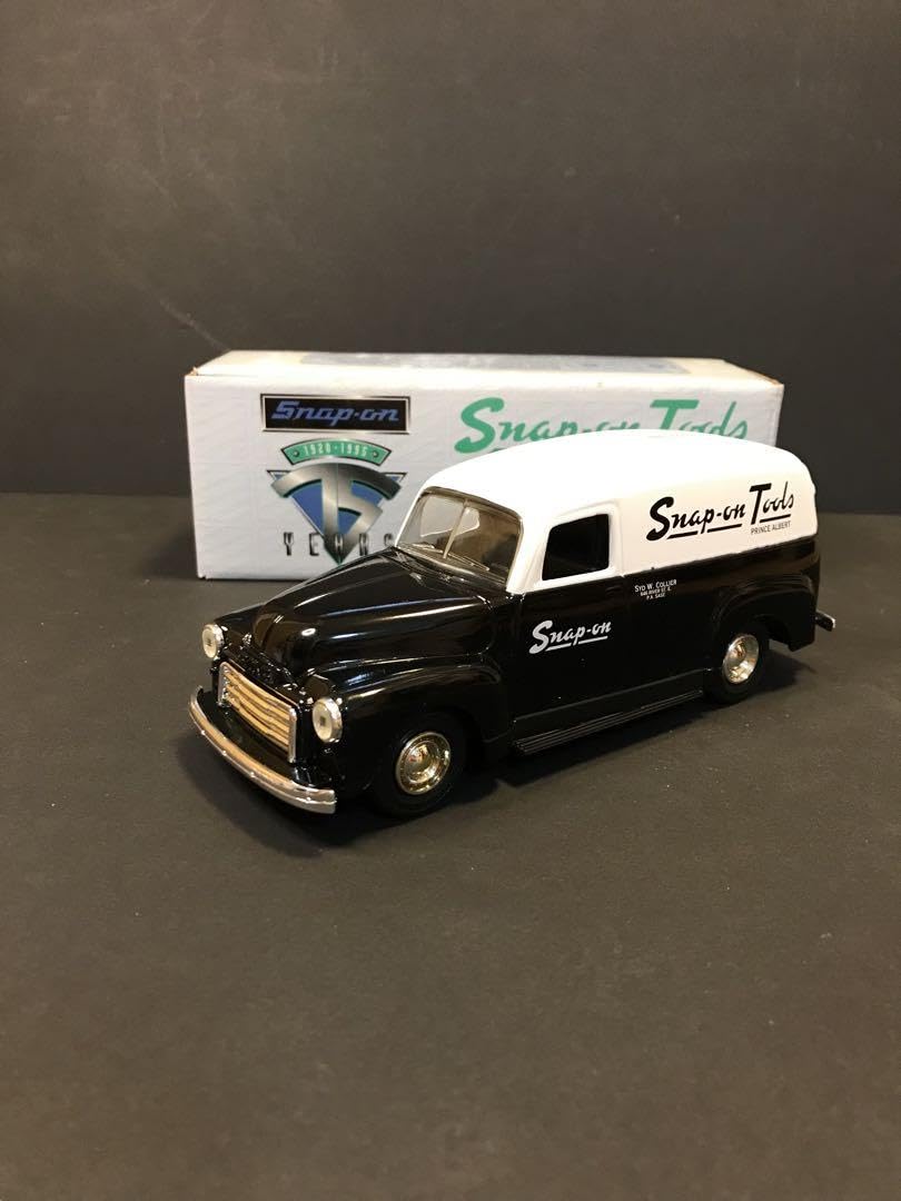スナップオン1951GMCパネルトラックダイキャストモデル