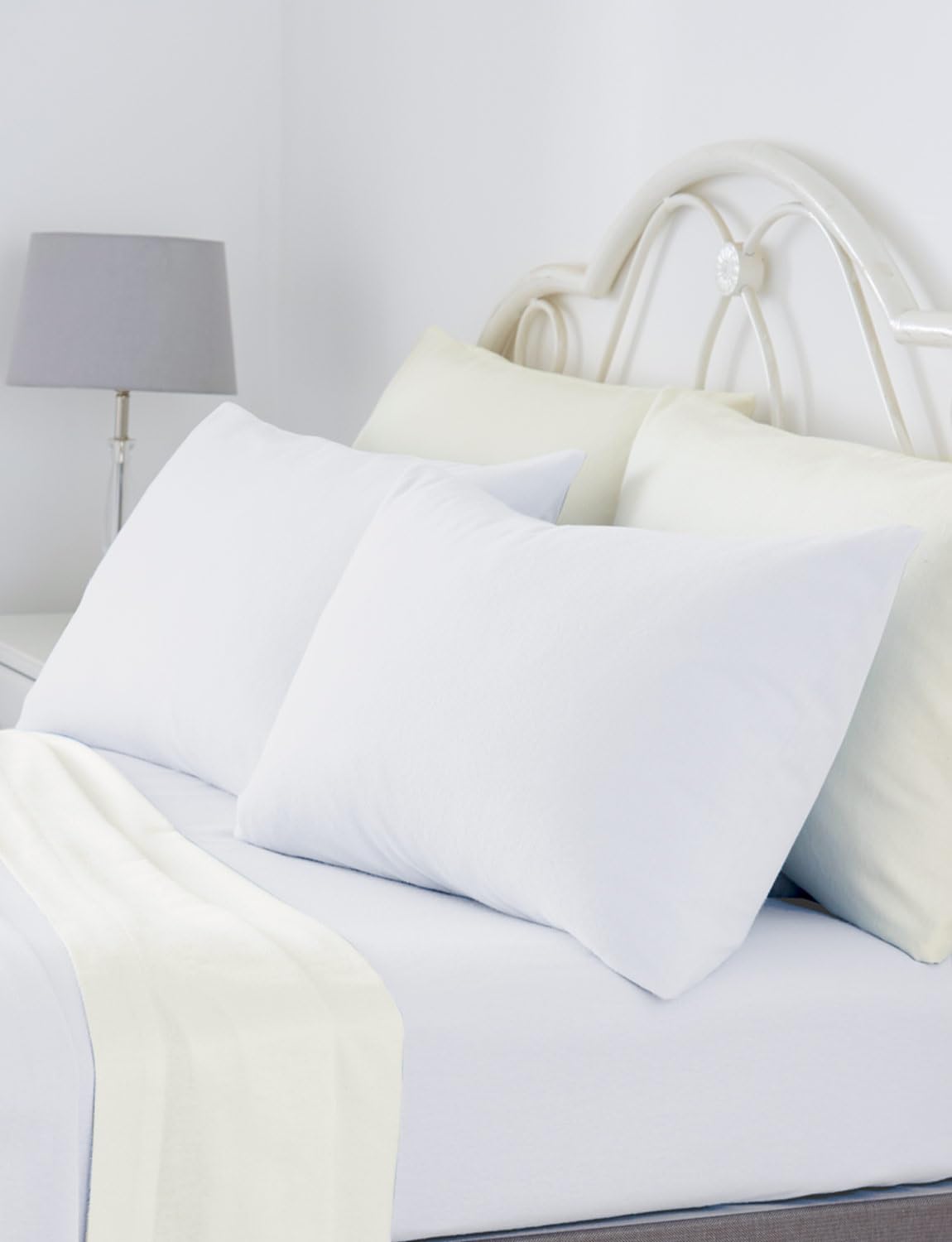 Vantona Plain Dyed Napguard Flannelette Pillowcase Pair 170gsm Brushed Cotton White One