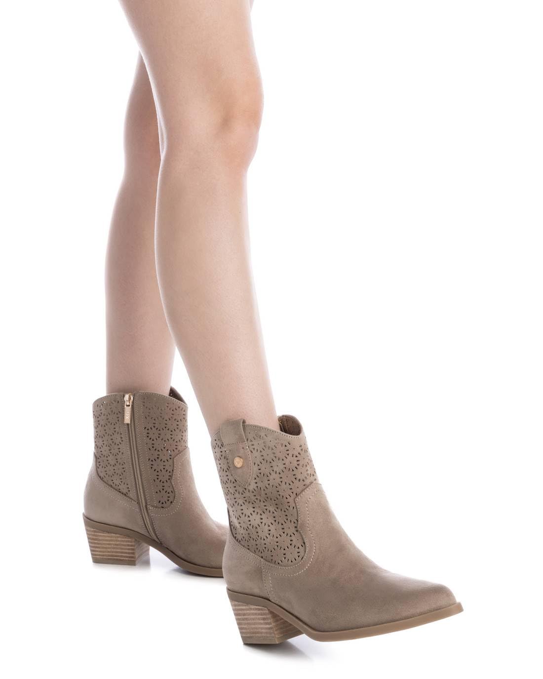 XTI - Freizeitstiefeletten Damen - Bequeme und vielseitige Schuhe – Lässige Mode