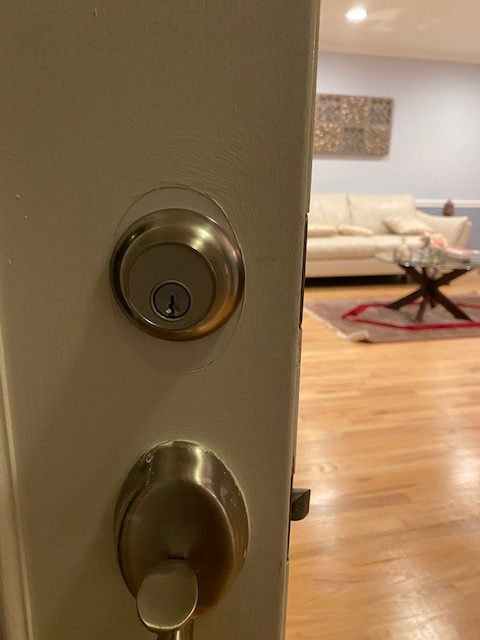 Level Lock Smart Lock, Keyless Entry, Smartphone Access, Bluetooth Enabled, Works with Apple HomeKit - Satin Chrome,4.5 x 2.75 x 2.75 inches