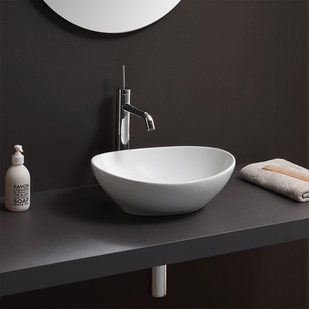 Kiamami Valentina - Lavabo In Appoggio Ovale In Ceramica Per Rubinetto A Muro