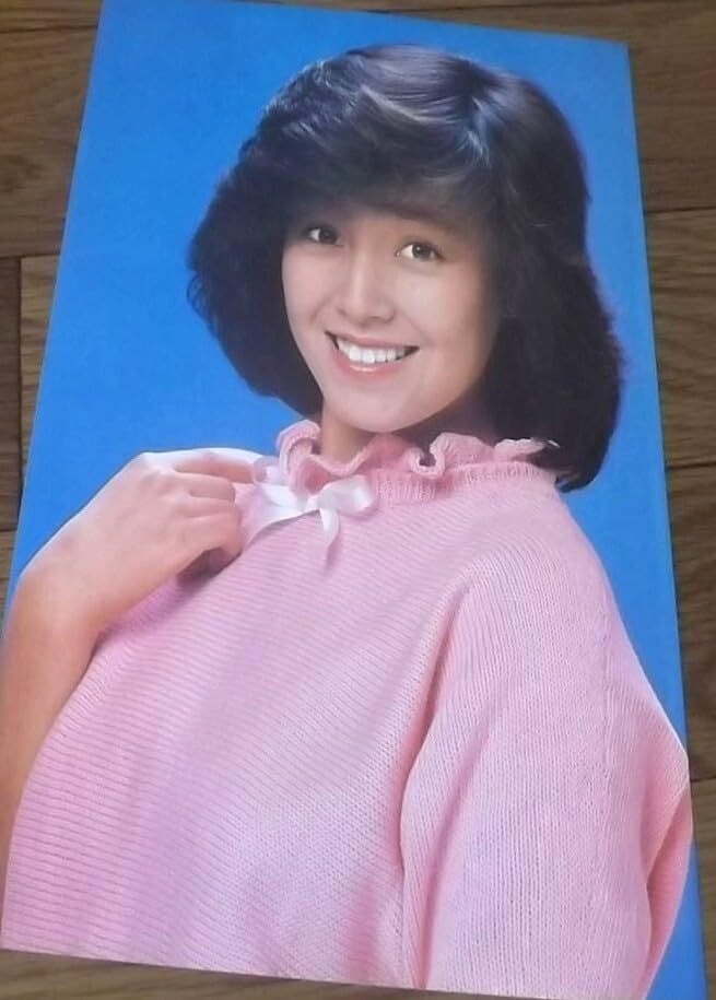 Amazon.co.jp: 80年代柏原芳恵早見優 2ページ切抜き 140円