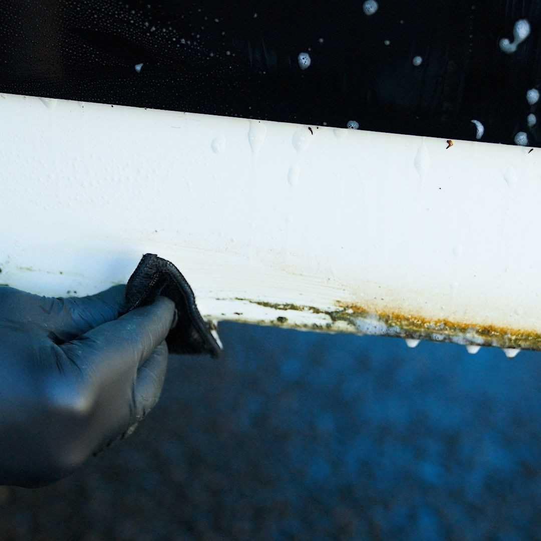 Koch Chemie Hull PreCleaner acid 1L - Limpiador ácido para casco de barco y cubierta, elimina la cal, el óxido, gelcoat, plástico, acero inoxidable, limpiador de barcos