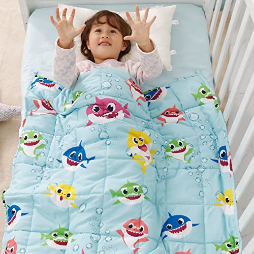 Kivik Weighted Blanket 3lbs, Green Shark Heavy Blanket Throw, Small Weighted Cooling Blankets 3 Pounds, Cute Blanket for All-Season, 36x48 Inches Green