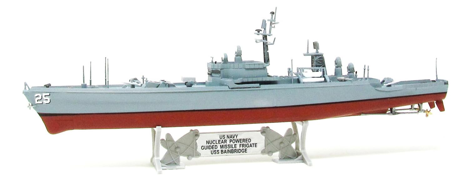ドラゴン製USSイージス巡洋艦モービルベイ　完成品　アクリル製ケース付　プラ模型 Amazon | アトランティスモデル 1/600 USS ベインブリッジ