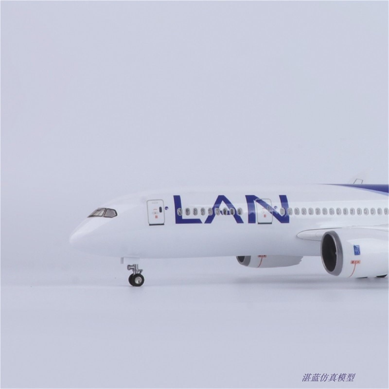 Réplica de Modelos de Aviones 1/130 Simulación Modelo de avión Civil 43 cm Aerolíneas chilenas para Boeing 787 Modelo a Escala Réplicas de Aviones Modelo de avión en Miniatura (SIN luz)