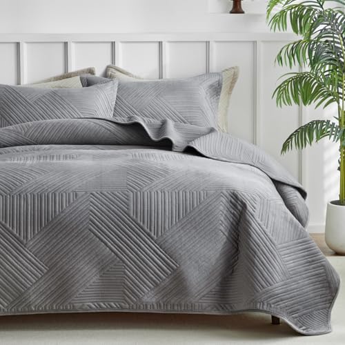 Velvet Quilt Set - image 1
