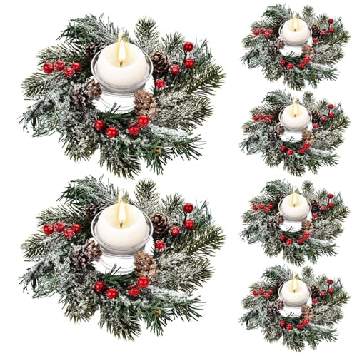 KAHEIGN 8 Pièces Anneaux de Bougie de Noël, 20CM Couronne de Pommes de Pin Baies Rouges Artificielles Bougeoir en Aiguilles de Pin Enneigées pour Piliers Rustique Mariage Noël Fête Table Décoration