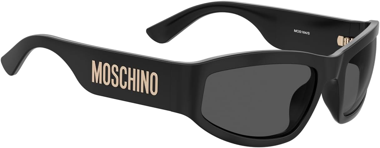 Moschino e Safilo: la linea di occhiali da sole da abbinare al costume