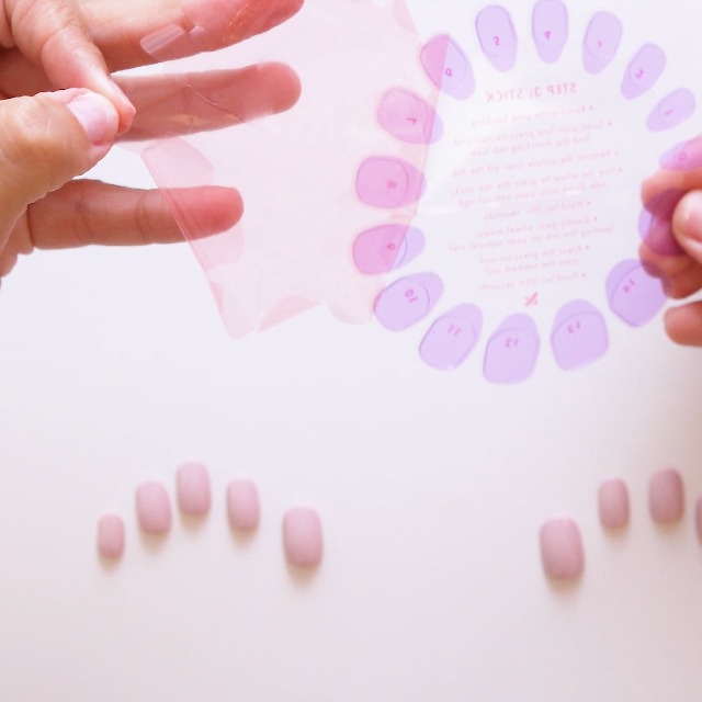 Amazon.com: Olive & June Super Stick Press-On Nails, Lollipop