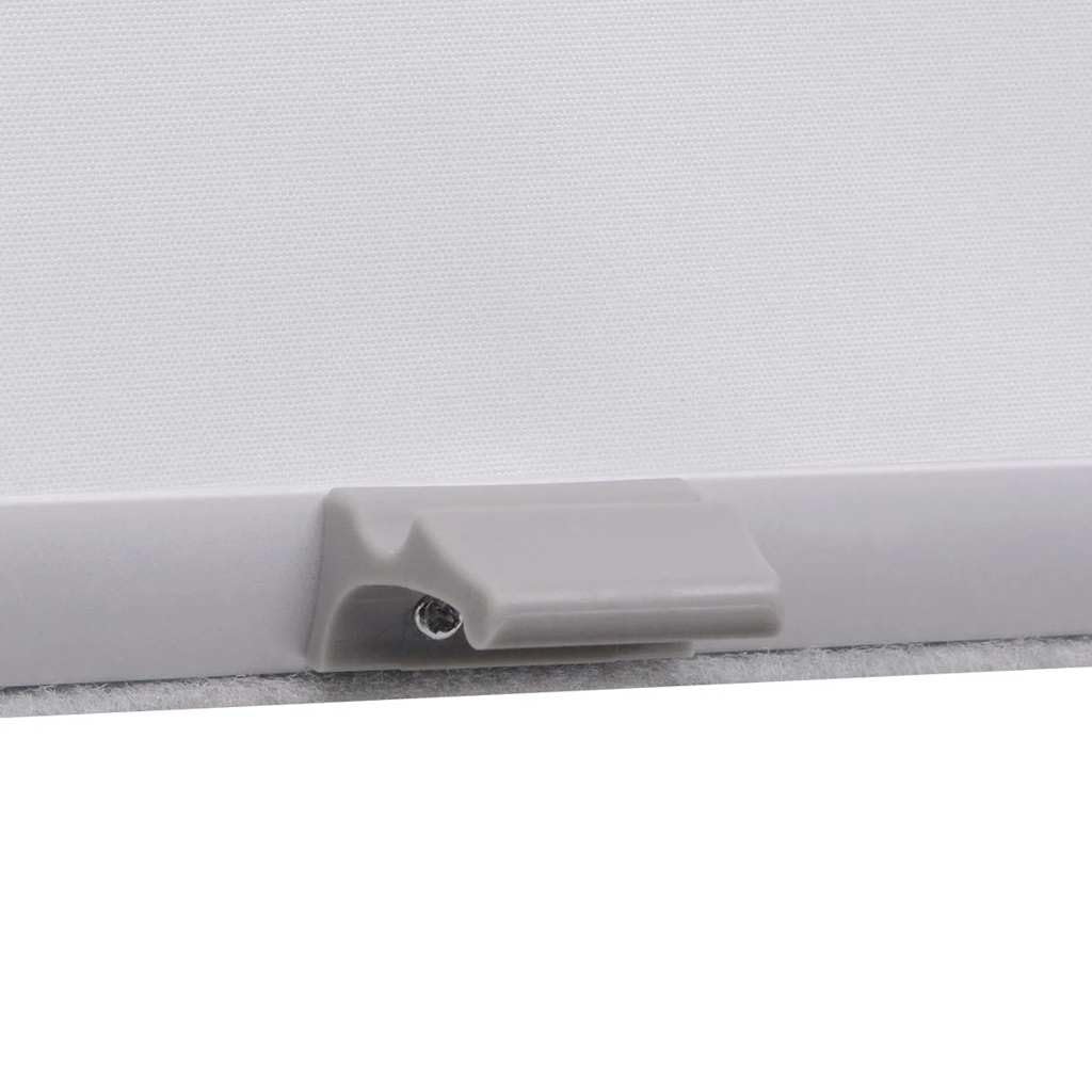 Roleta zaciemniająca biała M06/306 do okna dachowego 613 x 940 mm, z ramą aluminiową, nieprzejrzysta, odporna na zabrudzenia, ochrona przed wysoką temperaturą, akcesoria montażowe do sypialni
