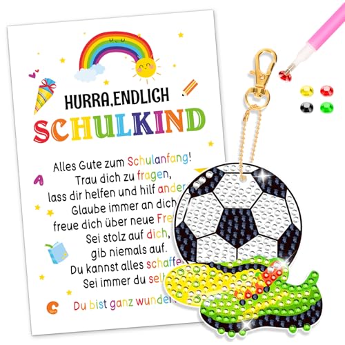 DPKOW Fußball Einschulungsgeschenke Jungen Schultüte Füllung, DIY Diamant Painting Schlüsselanhänger Schulanfang Schulkind Geschenke für Junge Fußball Glücksbringer Schulanfang Bastelset, mit Karte DPKOW Fußball Einschulungsgeschenke Jungen Schultüte Füllung, DIY Diamant Painting Schlüsselanhänger Schulanfang Schulkind Geschenke für Junge Fußball Glücksbringer Schulanfang Bastelset, mit Karte
