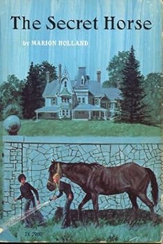 Paperback The secret horse Book