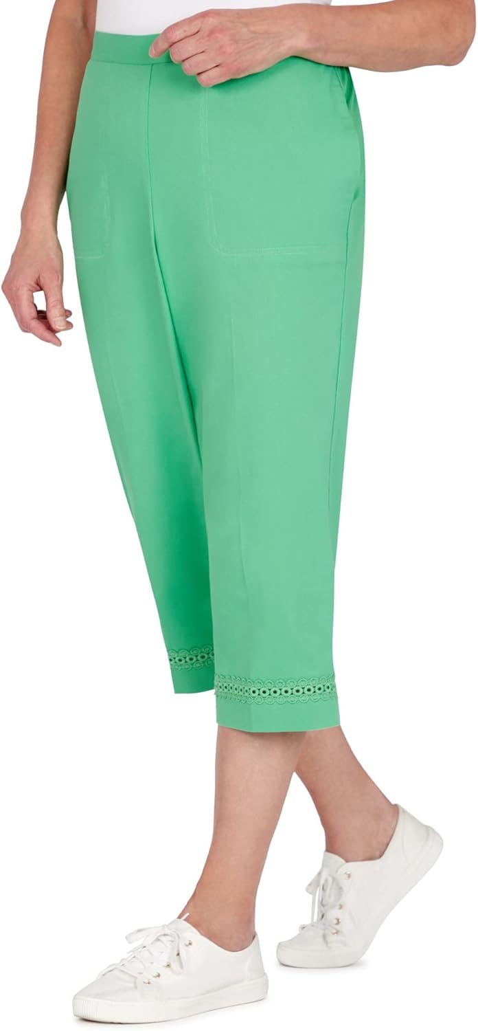 Alfred Dunner Women's Twill Regular Fit Capri