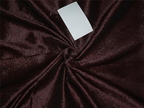 Brocart de soie aubergine et noir pour exprimer votre créativité et créer des vêtements uniques